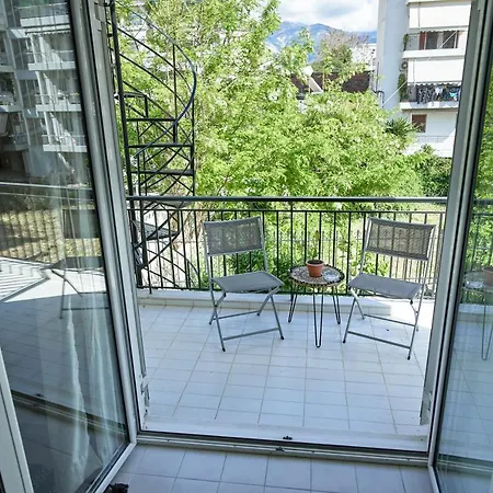 Μονοκατοικία Στο Κέντρο Με Τζάκι Apartment Patras Exterior photo